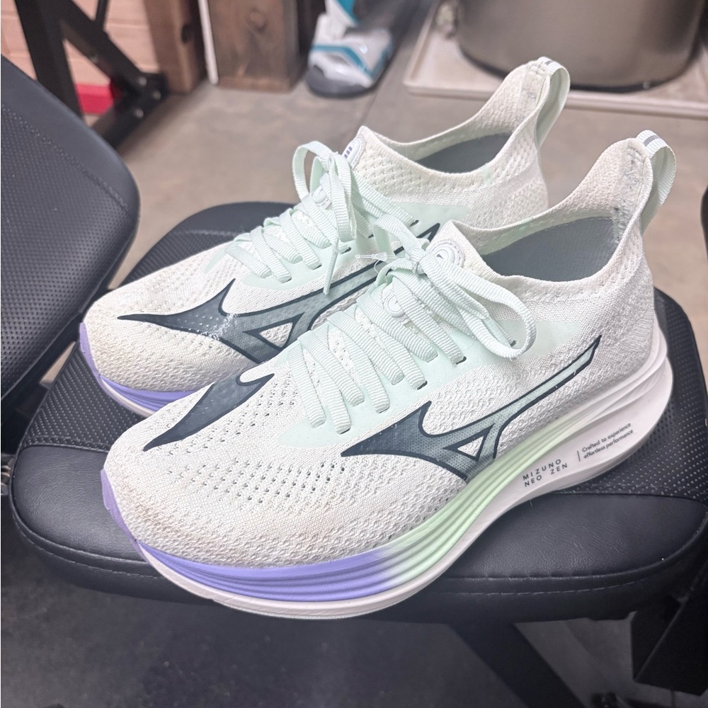 Mizuno Neo Zen